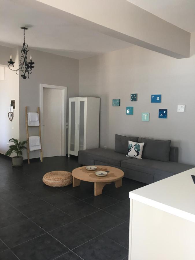 Secret Bay Apartment Palaiontsiflikion Luaran gambar