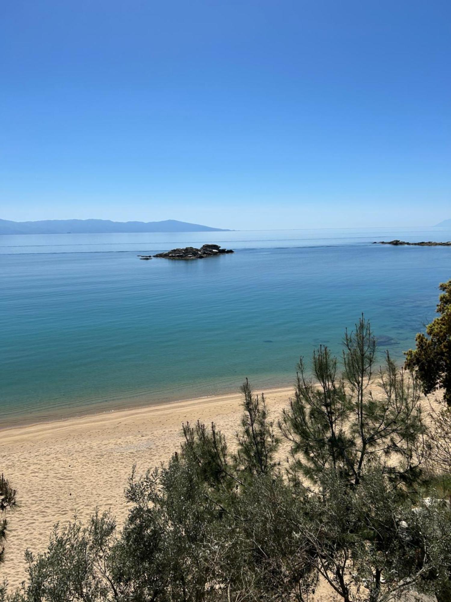 Secret Bay Apartment Palaiontsiflikion Luaran gambar