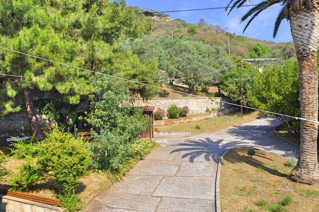 Secret Bay Apartment Palaiontsiflikion Luaran gambar